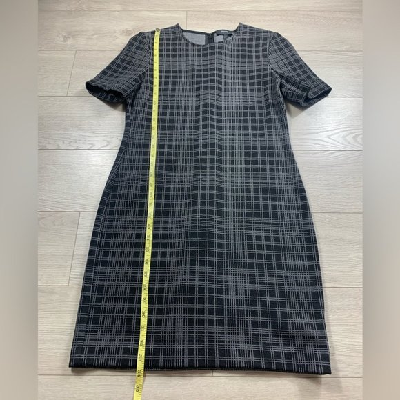 Theory Rijik Structured Knit Pattern Shift Dress - Picture 10 of 11